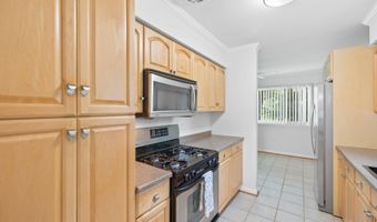 13700 FRANKFORT Ct, Rockville, MD 20853