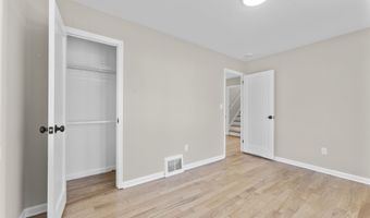 110 Minturn Rd, Bridgeport, CT 06606