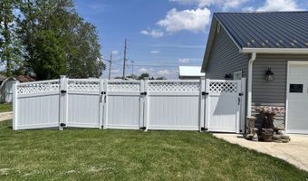 307 W Washington St, Arcanum, OH 45304
