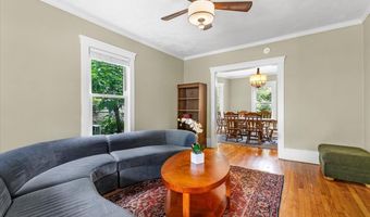 910 W Huron St, Ann Arbor, MI 48103