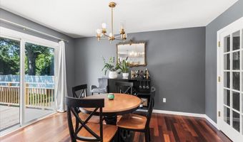 248 Church St, Belford, NJ 07718
