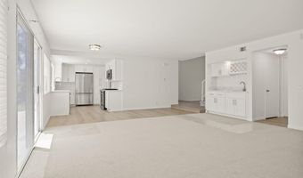196 Mariposa Dr, Camarillo, CA 93012