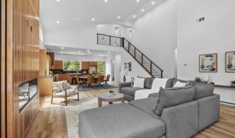 20 Stretford Dr, Bella Vista, AR 72714