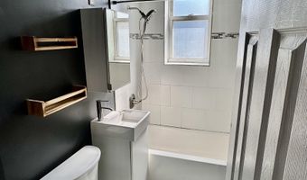 452 AVENUE E 8, Bayonne, NJ 07002