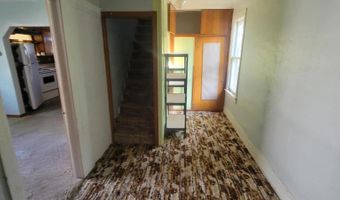 818 NE 3rd Ave, Aberdeen, SD 57401