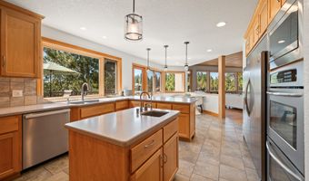 4211 NW Lower Village Rd, Bend, OR 97703