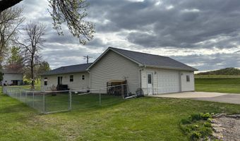 2200 Eunice Dr, Albert Lea, MN 56007