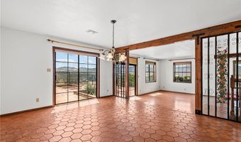 8525 Wildflower Ln, Agua Dulce, CA 91390