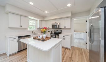 218 NE Mandy Ln, Ankeny, IA 50021