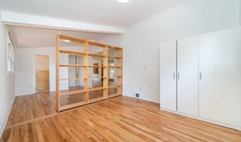 827 Westwood Ave, Ann Arbor, MI 48103