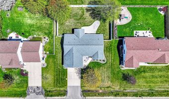 N9168 Cherry Meadow Dr, Appleton, WI 54915