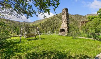 23 Wild River Rd, Bellvue, CO 80512