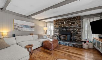 95 Saint Paul St, North Smithfield, RI 02896