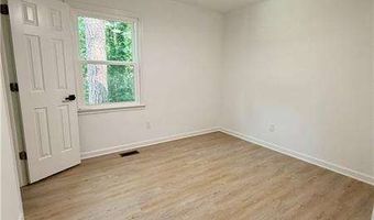6211 Emerald Springs Dr SE, Acworth, GA 30102