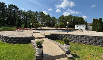 15 Hannah Lee Rd, Barnegat, NJ 08005