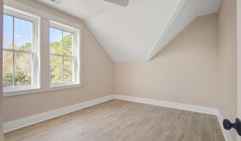 7527 Ladys Secret Ln, Awendaw, SC 29429
