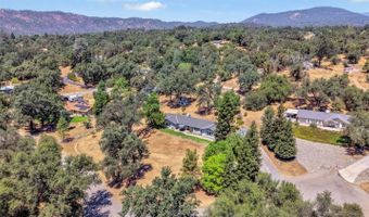 41820 Dillon Cir, Ahwahnee, CA 93601