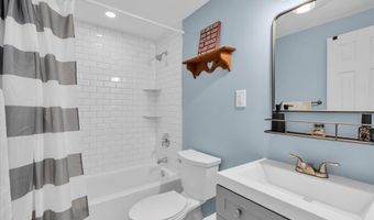 6 Reno Ct, Barnegat, NJ 08005