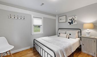 31 Water St 1, Bradford, NH 03221