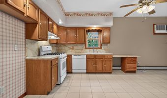 104 BROADWAY #1, Bayonne, NJ 07002