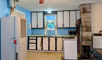 372 River Rd, Avon, ME 04966