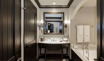 130 Daybreak Rdg Hs640, Avon, CO 81620