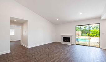 27555 Freetown Ln, Agoura Hills, CA 91301