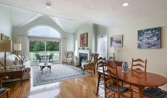 16 Amberwood Ct, Bourne, MA 02532