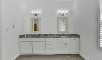 337 Lakeshore Dr, Berkeley Lake, GA 30096