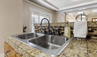 521 S University Ave, Blackfoot, ID 83221