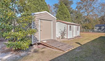 208 Catfish Landing Cir, Bonneau, SC 29431