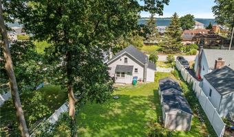 69 Overlook Dr, Warwick, RI 02818