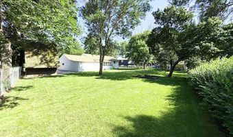 128 Elizabeth Dr, Aberdeen, SD 57401