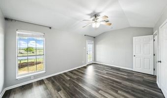 9404 Crow Ln, Adkins, TX 78101