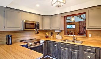 62 Meadowcrest Dr, Cumberland, RI 02864