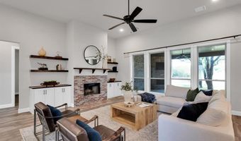 109 N Silver Saddle Trl, Weatherford, TX 76087