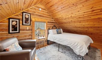 10510 Deer Dr, Birdseye, IN 47513