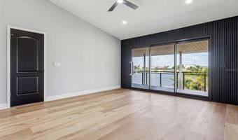 769 KINGSTON Ct, Apollo Beach, FL 33572