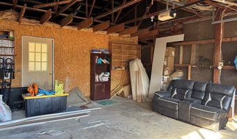 1320 Lake Dr, Ashland, OH 44805