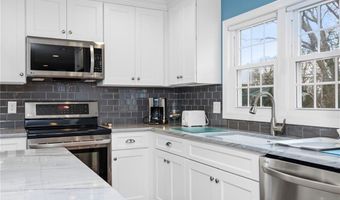 106 Cedar Island Rd, Narragansett, RI 02822