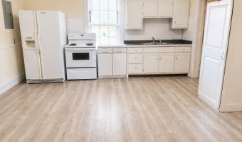 4512 Thomasville Dr, Acworth, GA 30101