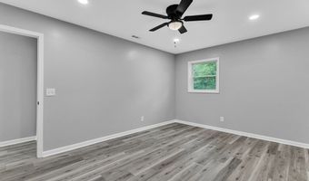 701 E Fourth St, Adel, GA 31620