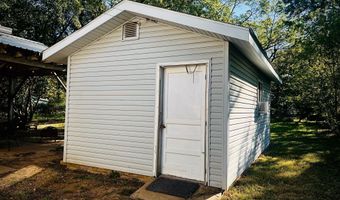 922 S Oak Ave, Aurora, MO 65605