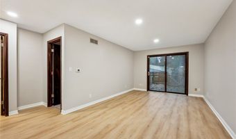 3412 Southdale Dr, Ames, IA 50010