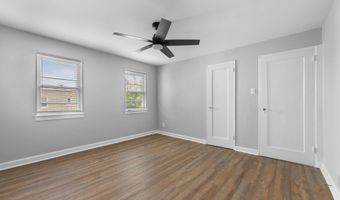 11 VETERANS Ct, Bayonne, NJ 07002
