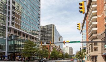 820 N POLLARD St 801, Arlington, VA 22203