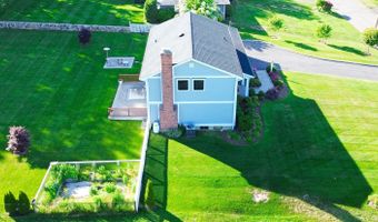 14 E Gate Rd, Danbury, CT 06811