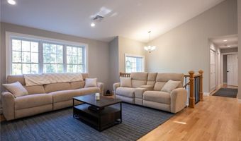 295 Hopkins Hollow Rd, Coventry, RI 02827