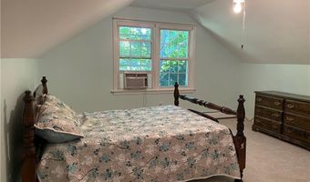 40 Aaron Ave Ave, Bristol, RI 02809