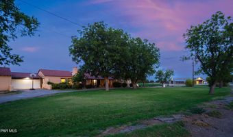 1401 S Vinton Rd, Anthony, TX 79821